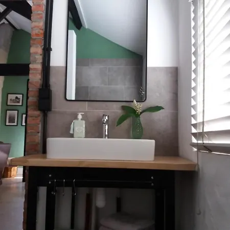 Loft 21 Ravels