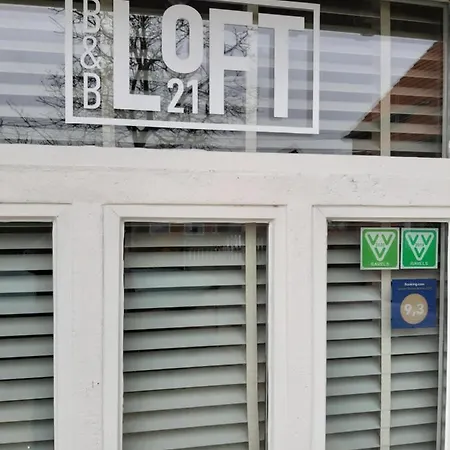 Loft 21 Ravels